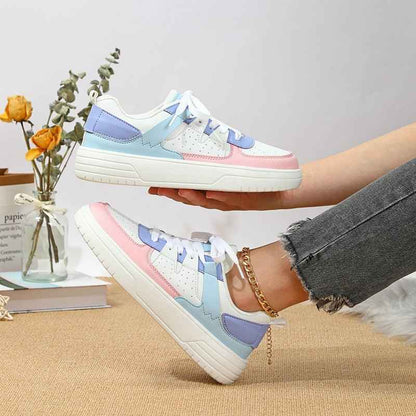 Ruby - Retro sneakers with chunky soles and colorful accents