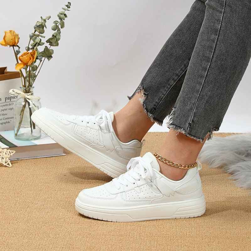 Ruby - Retro sneakers with chunky soles and colorful accents