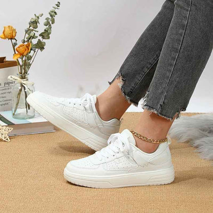 Ruby - Retro sneakers with chunky soles and colorful accents
