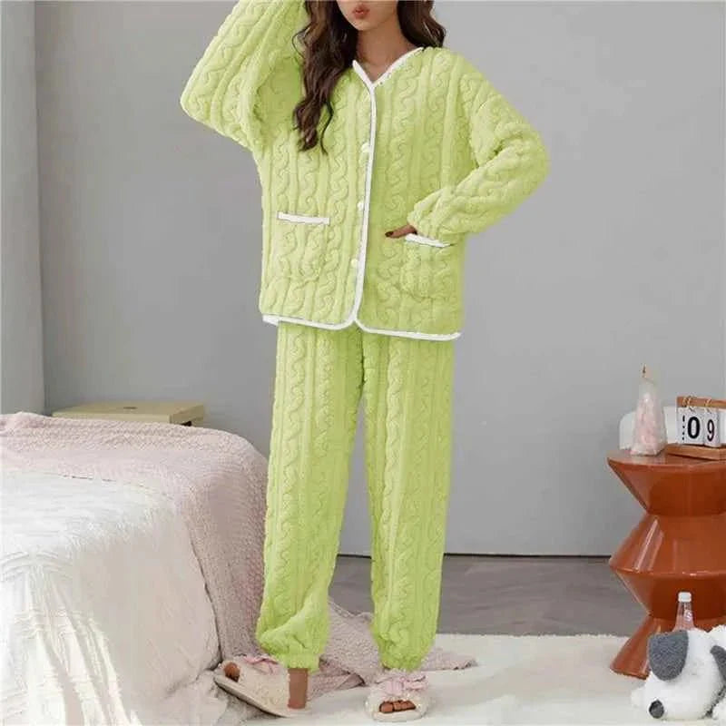 Women's sleepwear set