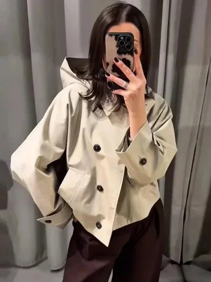 Stylischer Trenchcoat mit Kapuze - IdealeKleiden