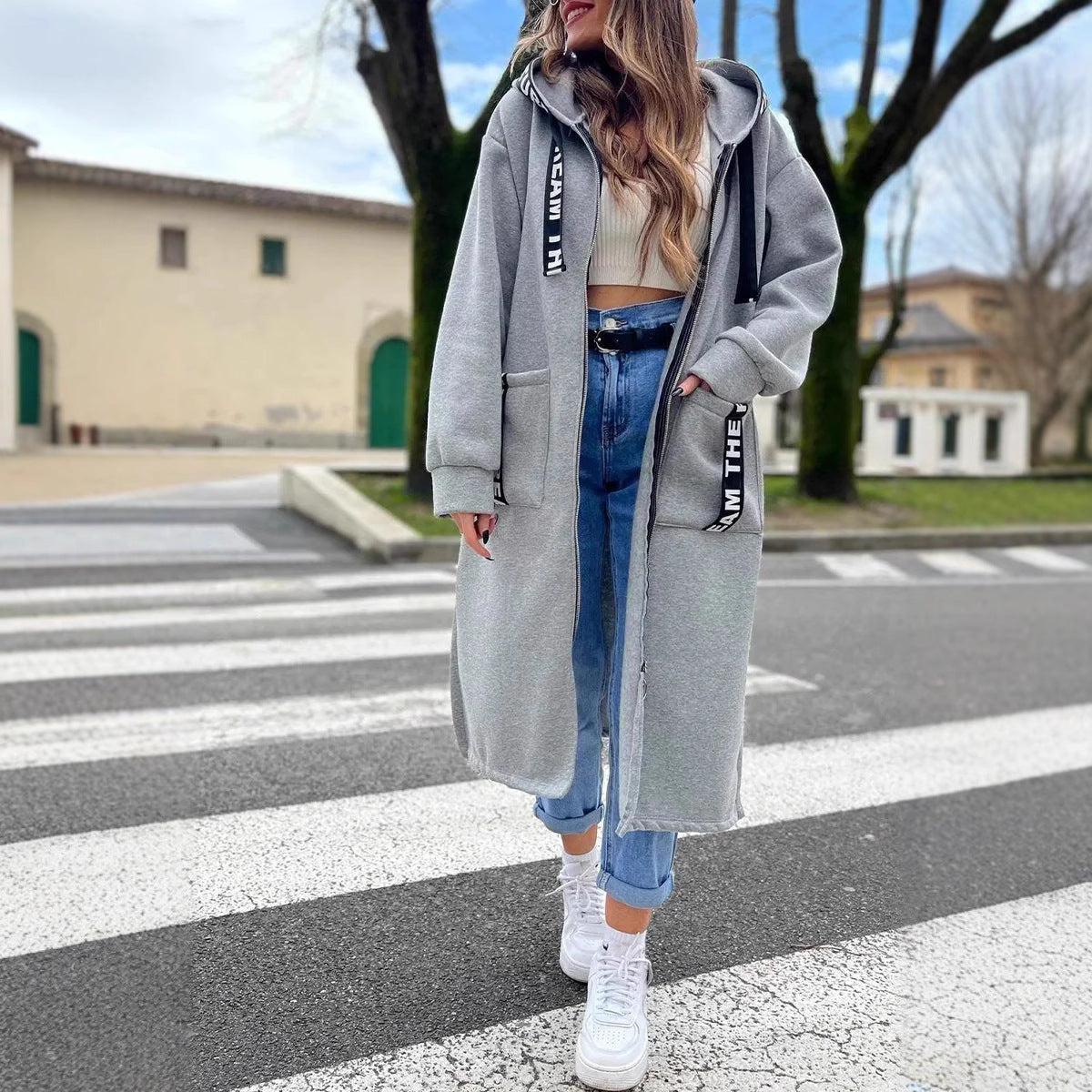 Cozy Sweatshirt Long Sleeve Hood