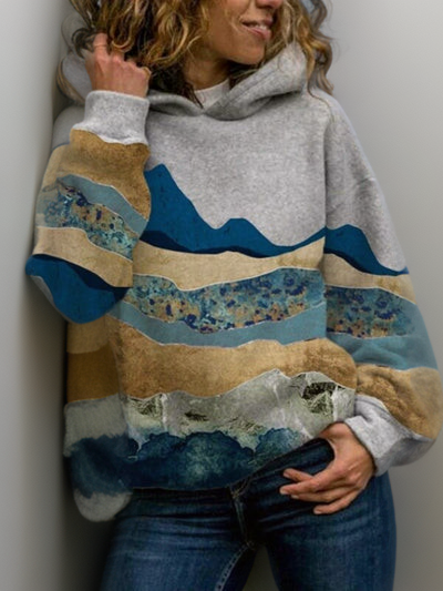 Stylish Women's Hoodie Streetwear Design