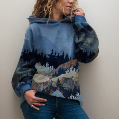 Stylish Women's Hoodie Streetwear Design