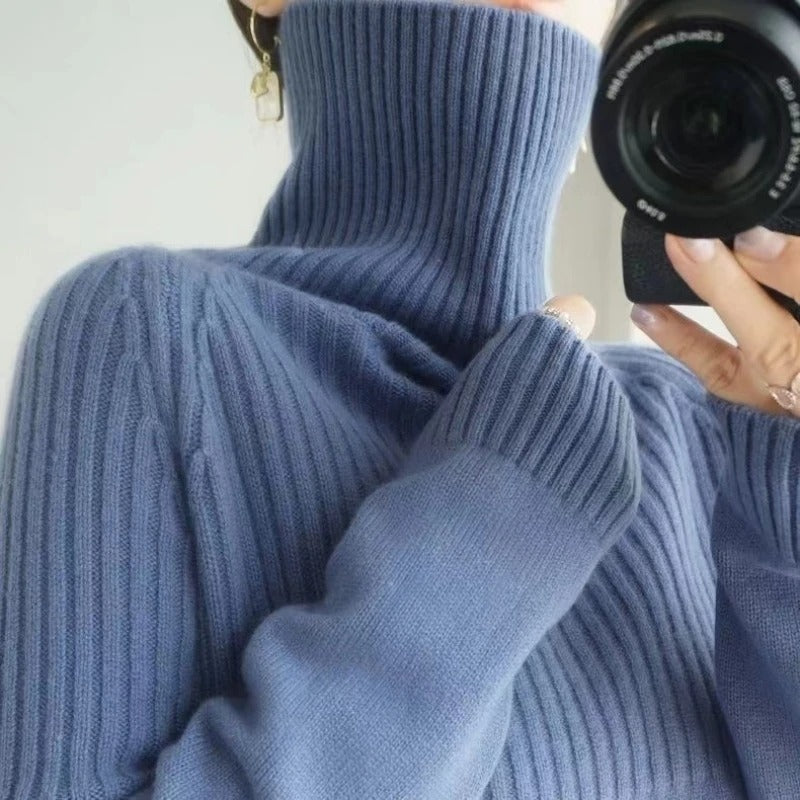 Fashionable Women's Turtleneck Sweaters
