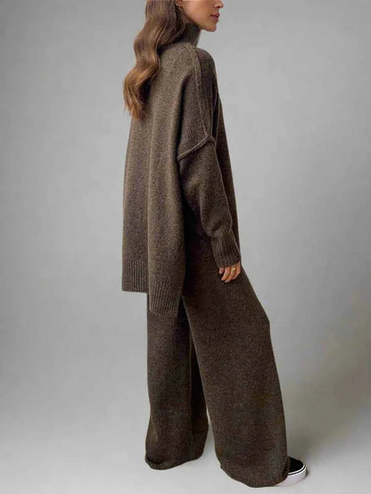 Knitting set with high collar and jogging bottoms