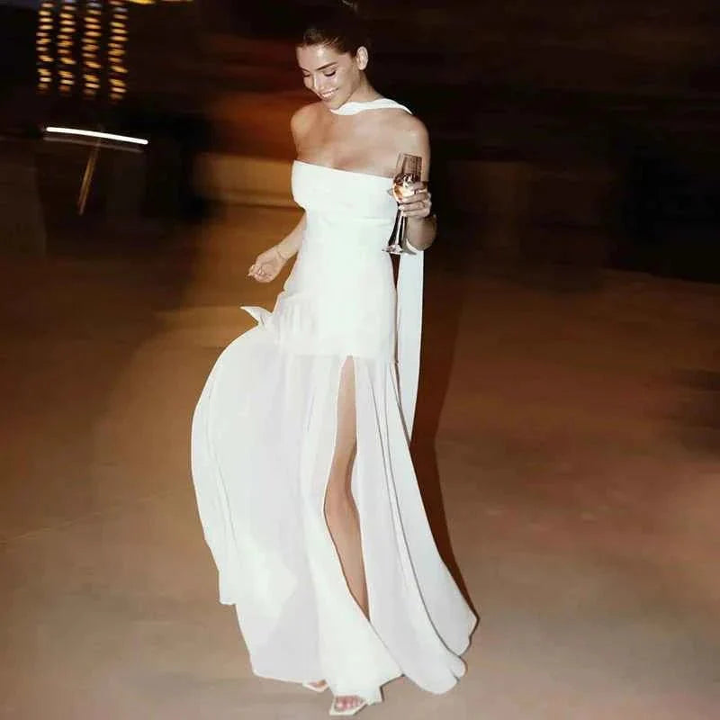 Valentina - Asymmetrisches Abendkleid mit Chiffon-Schleppe & Hochschlitz - IdealeKleiden