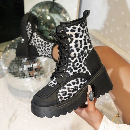 Fashion lace-up boots leopard look