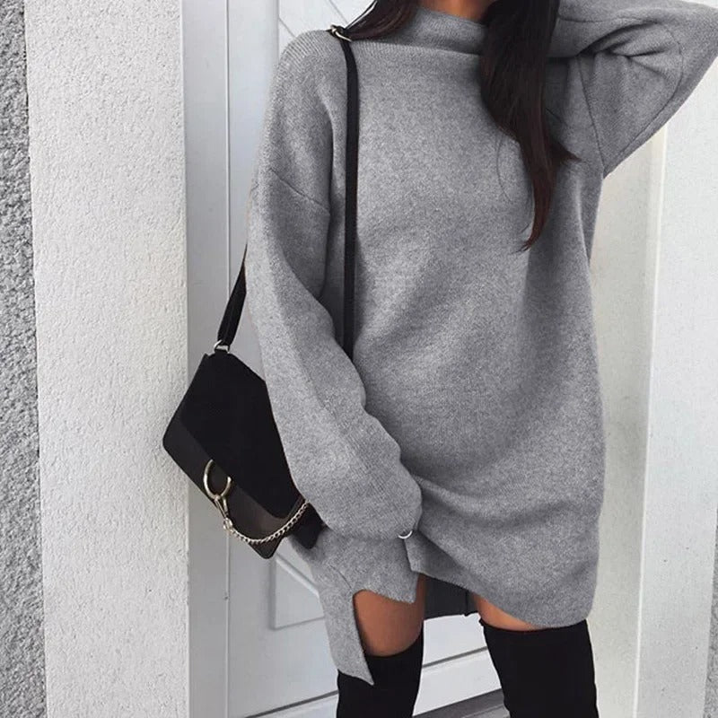 Oversize Knitted Roll-neck Dress Model