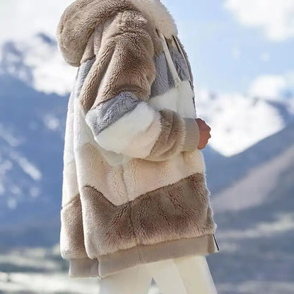 Soft fleece jacket with hood Sporty