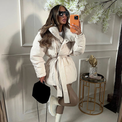 Warme Winterjacke Damen Stilvoll Gürtel