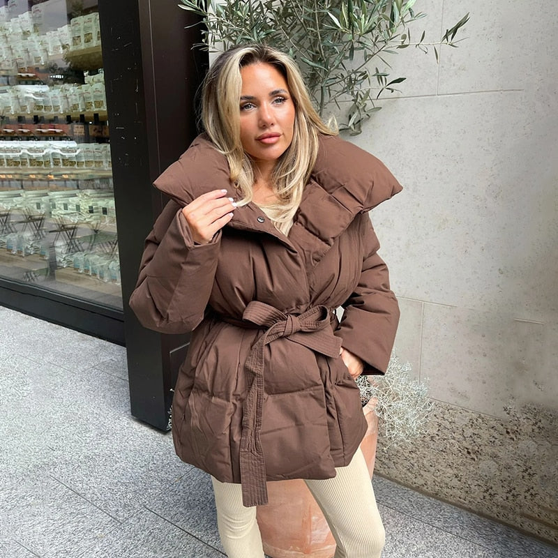 Warme Winterjacke Damen Stilvoll Gürtel