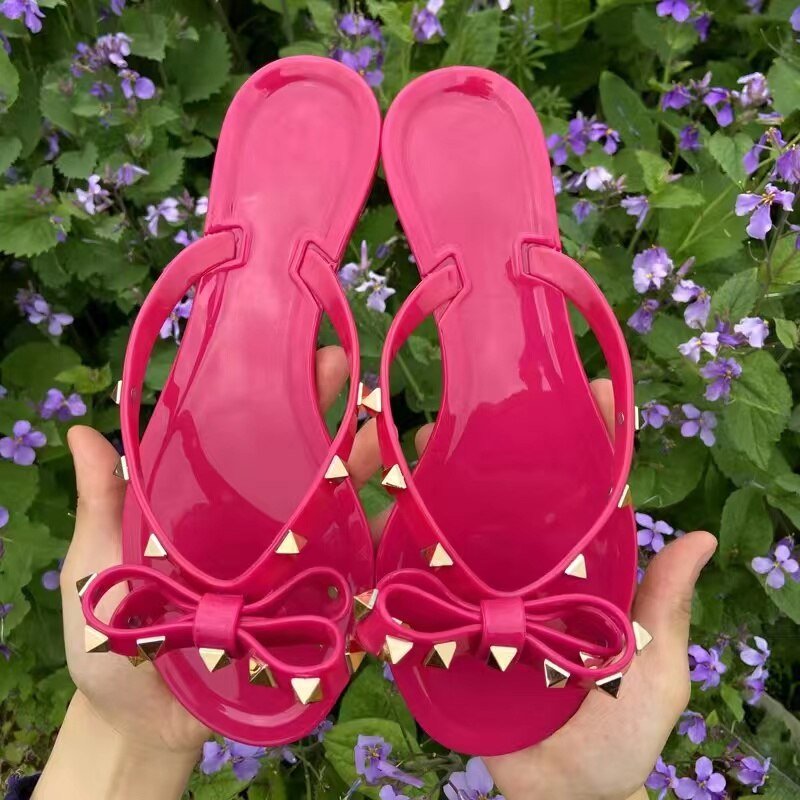 Fashionable Flip Flops with Studs