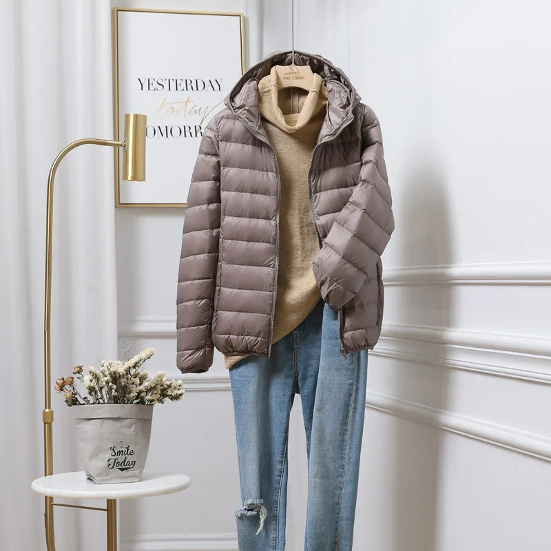 Women's Lightweight Packable Hooded Puffer Jacket